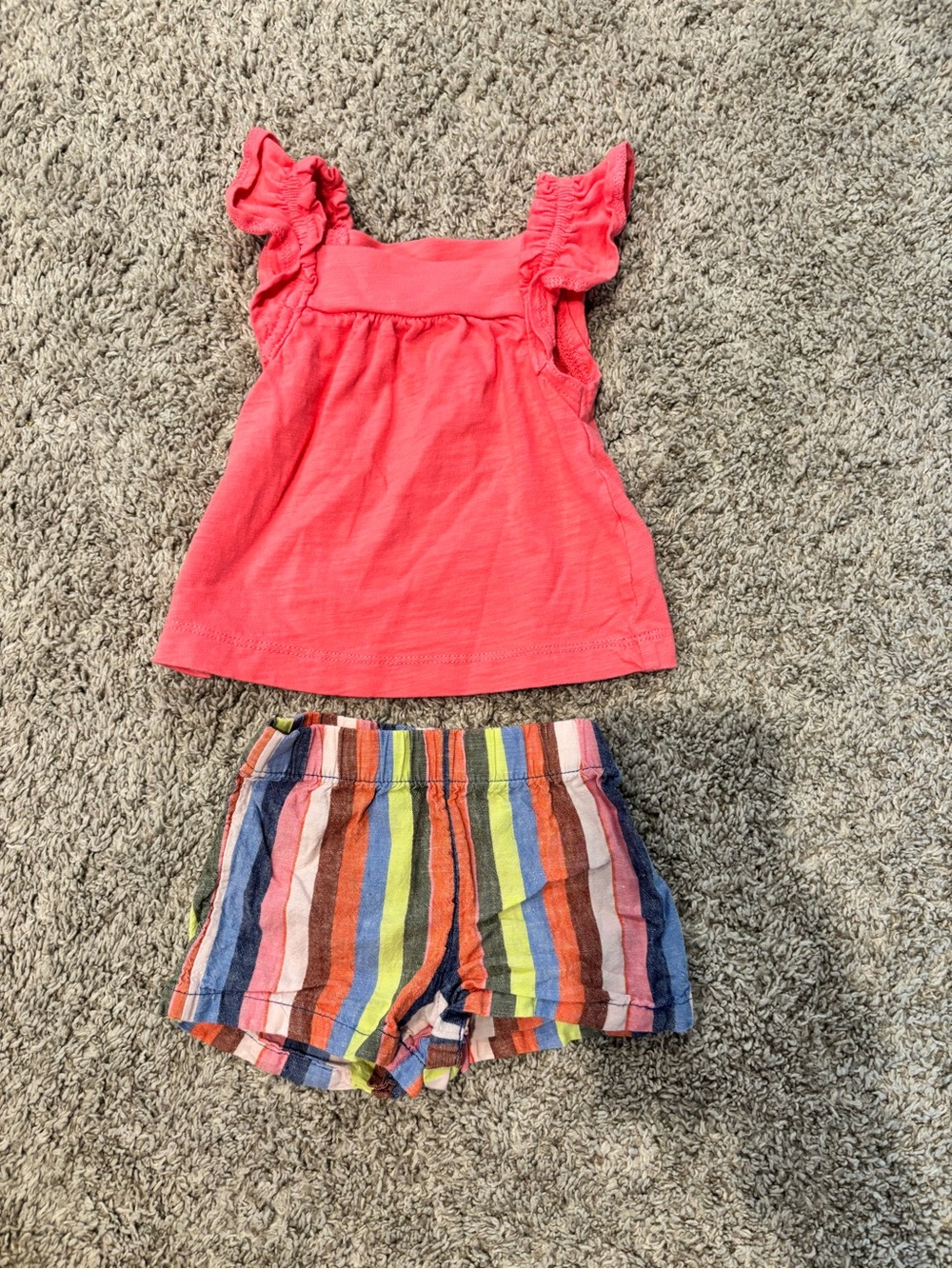 Bundle of Baby Girl Sets - Picture 2 of 8